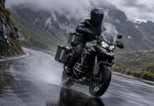 ¿Cuáles son las 5 motocicletas más recomendables para conducir bajo lluvia y clima cambiante?