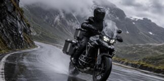 ¿Cuáles son las 5 motocicletas más recomendables para conducir bajo lluvia y clima cambiante?